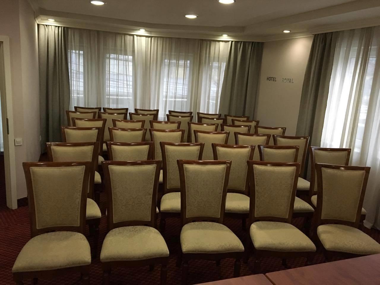 Hotel Royal Pristina Eksteriør billede