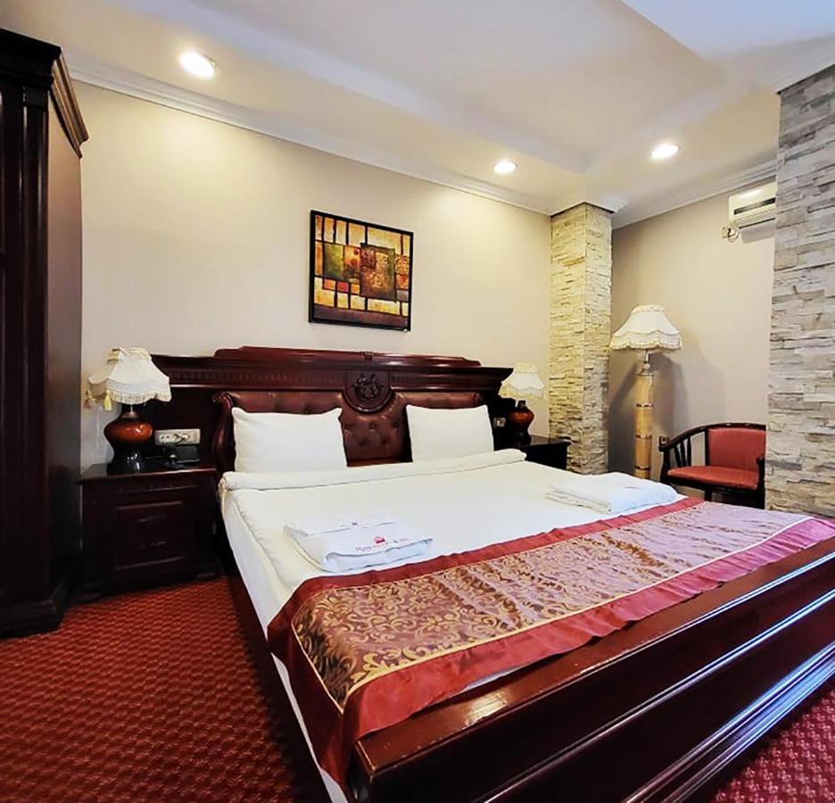Hotel Royal Pristina Eksteriør billede
