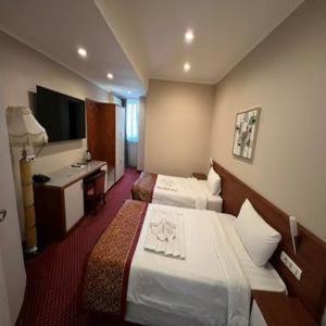 Hotel Royal Pristina Eksteriør billede